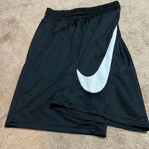 Men’s Large Nike Black Athletic Dri-Fit Shorts